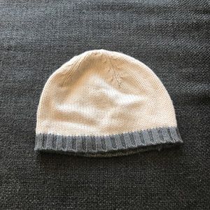 Cute little hat!  55%wool-45% cotton.